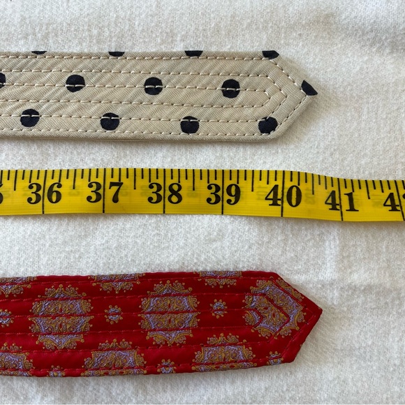 Bundle of 2 J. Crew 100% silk slide belts cream polka dot and ornate red - Picture 11 of 11